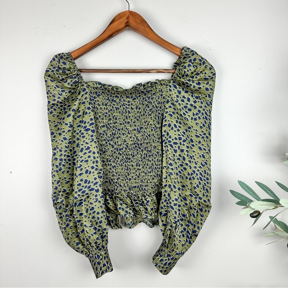 Smock Leopard Print Olive Green Chic Ruffle Peplum Puff Sleeves Blouse - Picture 5 of 8